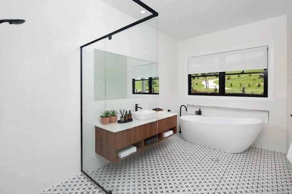 The Easton Maleny - Hamptons Countryside Retreatヴィラ