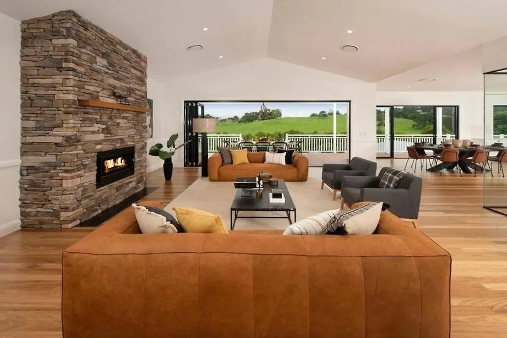 Holiday home The Easton Maleny - Hamptons Countryside Retreat Villa