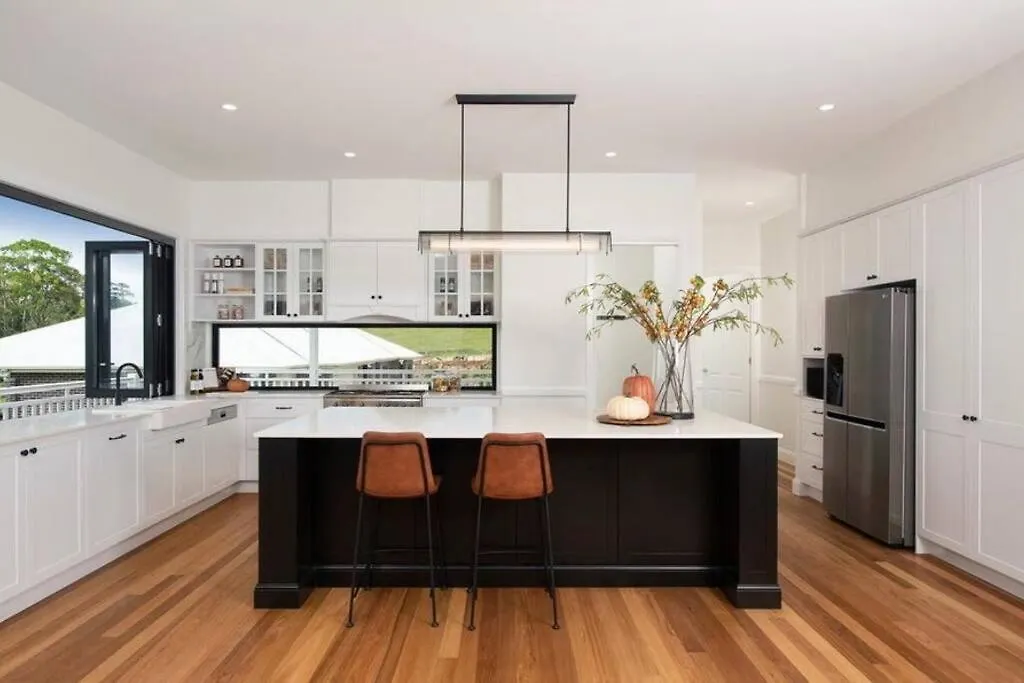 The Easton Maleny - Hamptons Countryside Retreat Villa Holiday home